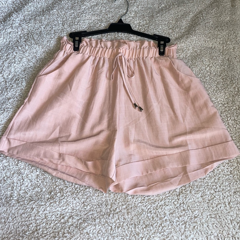 Pink Ruffle Shorts Lightweight - Picture 2 of 3